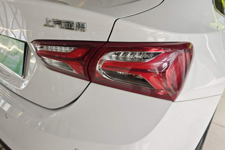 Used Chevrolet Malibu XL 2022 535T Automatic Sport Edition Right Rear Taillight