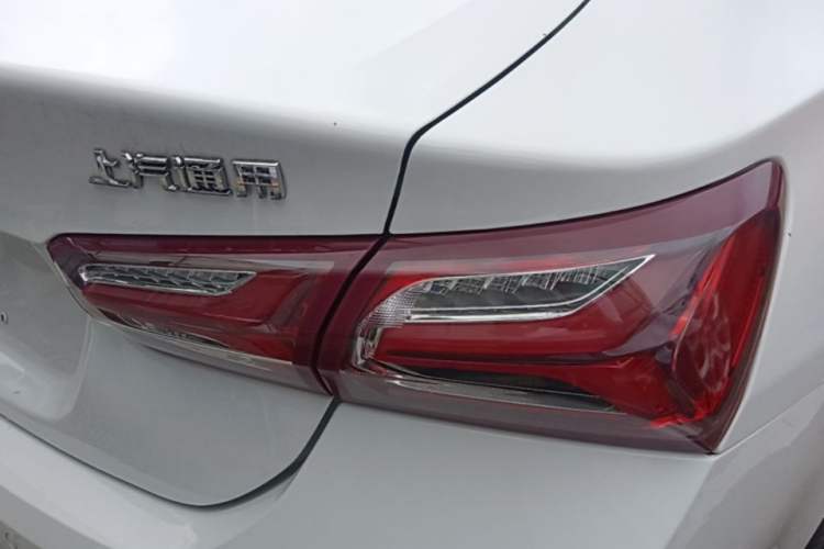 Used Chevrolet Malibu XL 2022 535T Automatic Sport Edition Right Rear Taillight
