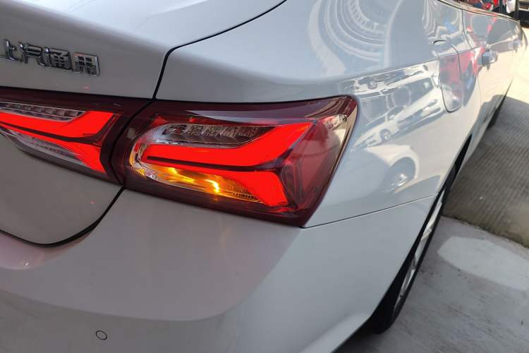 Used Chevrolet Malibu XL 2022 535T Automatic Sport Edition Right Rear Taillight
