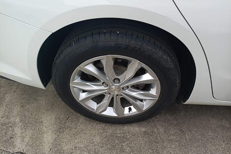 Used Chevrolet Malibu XL 2022 535T Automatic Sport Edition Right Rear Wheel Hub