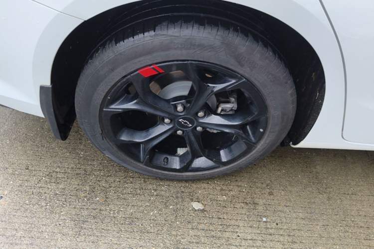 Used Chevrolet Malibu XL 2022 Redline 550T Automatic Sport Edition Right Rear Wheel Hub