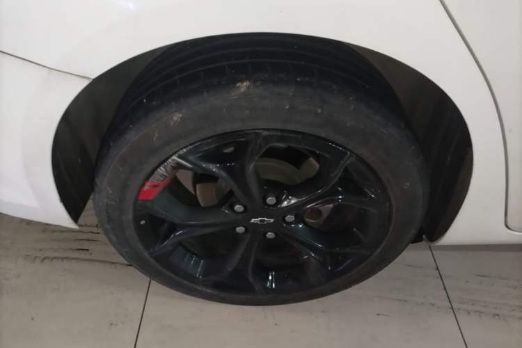 Used Chevrolet Malibu XL 2022 Redline 550T Automatic Sport Edition Right Rear Wheel Hub