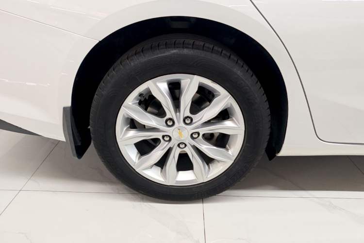 Used Chevrolet Malibu XL 2022 535T Automatic Sport Edition Right Rear Wheel Hub