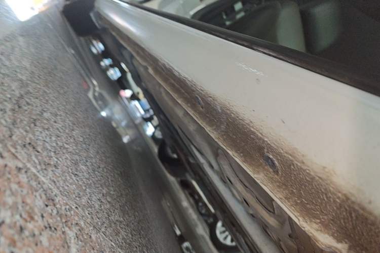 Used Chevrolet Malibu XL 2022 535T Automatic Sport Edition Right Side Sill