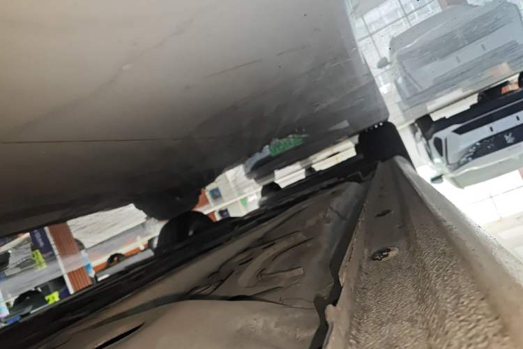 Used Chevrolet Malibu XL 2022 535T Automatic Sport Edition Right Side Sill