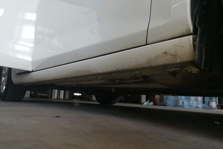 Used Chevrolet Malibu XL 2022 535T Automatic Sport Edition Right Side Sill