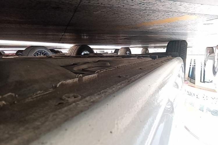 Used Chevrolet Malibu XL 2022 535T Automatic Sport Edition Right Side Sill