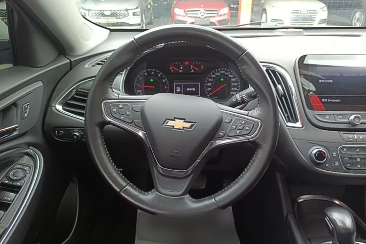Used Chevrolet Malibu XL 2022 535T Automatic Sport Edition Steering Wheel