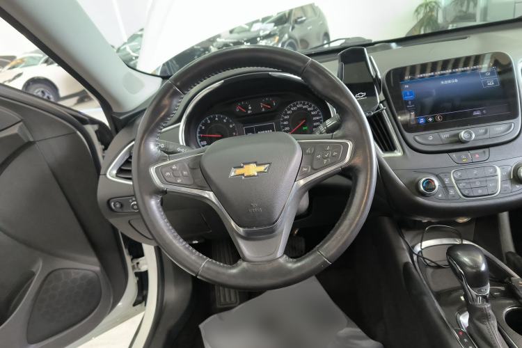 Used Chevrolet Malibu XL 2022 535T Automatic Sport Edition Steering Wheel