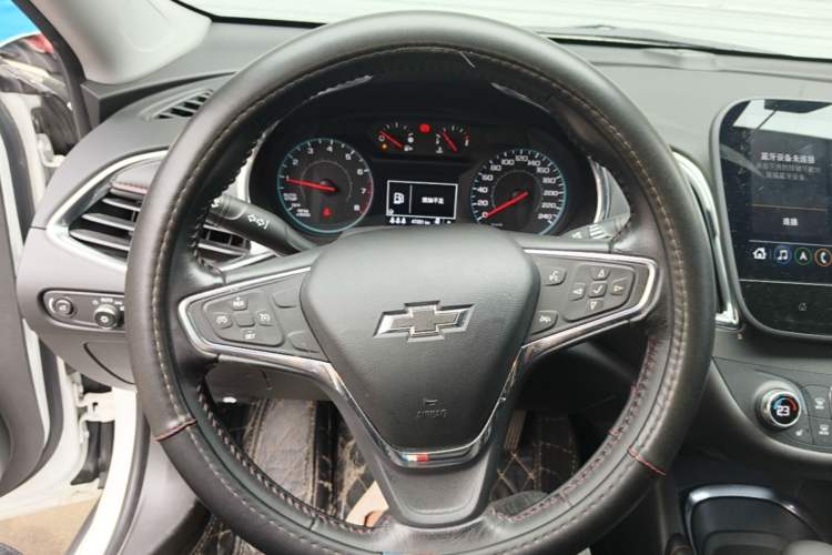 Used Chevrolet Malibu XL 2022 Redline 550T Automatic Sport Edition Steering Wheel