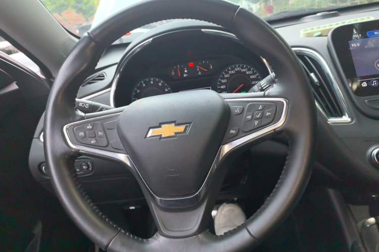 Used Chevrolet Malibu XL 2022 535T Automatic Sport Edition Steering Wheel