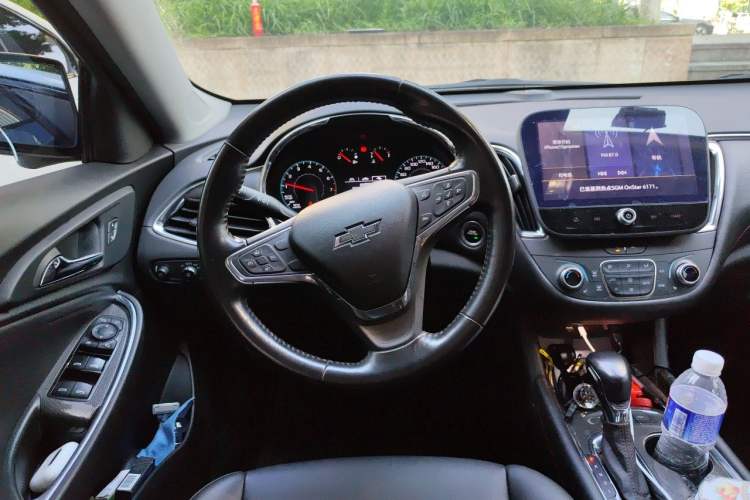 Used Chevrolet Malibu XL 2022 Redline 550T Automatic Sport Edition Steering Wheel