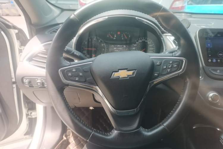 Used Chevrolet Malibu XL 2022 535T Automatic Sport Edition Steering Wheel