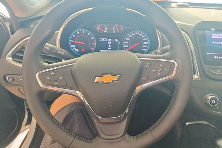 Used Chevrolet Malibu XL 2022 535T Automatic Sport Edition Steering Wheel