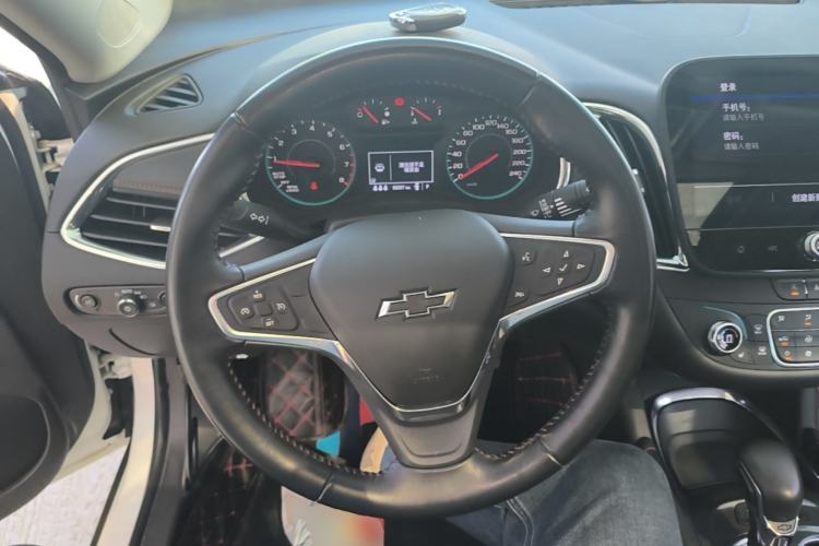 Used Chevrolet Malibu XL 2022 Redline 550T Automatic Sport Edition Steering Wheel