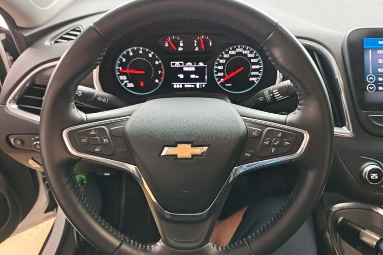 Used Chevrolet Malibu XL 2022 535T Automatic Sport Edition Steering Wheel