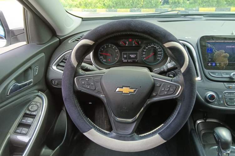 Used Chevrolet Malibu XL 2022 535T Automatic Sport Edition Steering Wheel