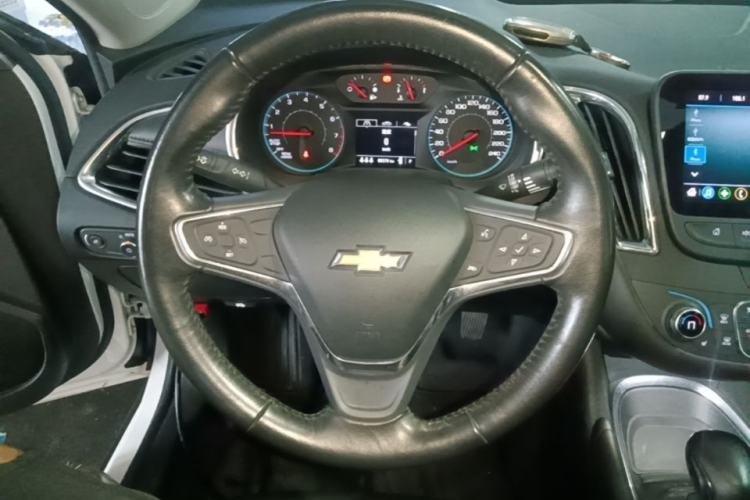 Used Chevrolet Malibu XL 2022 535T Automatic Sport Edition Steering Wheel