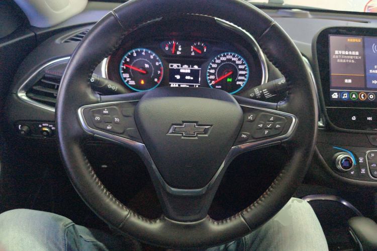Used Chevrolet Malibu XL 2022 Redline 550T Automatic Sport Edition Steering Wheel