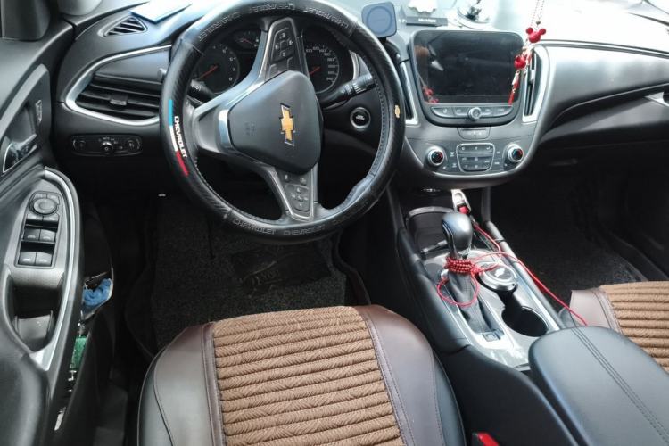 Used Chevrolet Malibu XL 2022 535T Automatic Sport Edition Steering Wheel