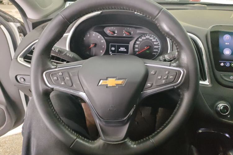 Used Chevrolet Malibu XL 2022 535T Automatic Sport Edition Steering Wheel