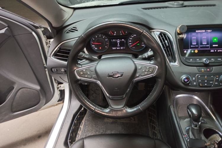 Used Chevrolet Malibu XL 2022 535T Automatic Sport Edition Steering Wheel