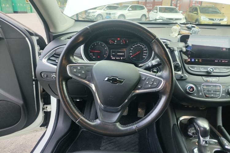 Used Chevrolet Malibu XL 2022 535T Automatic Sport Edition Steering Wheel