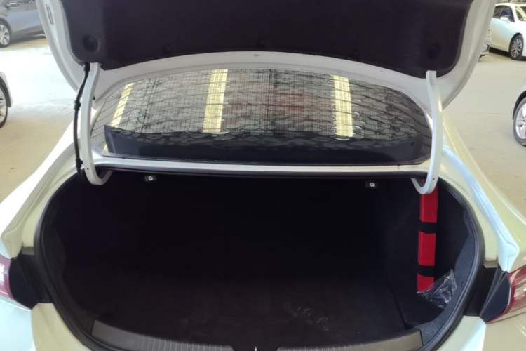 Used Chevrolet Malibu XL 2022 535T Automatic Sport Edition Trunk