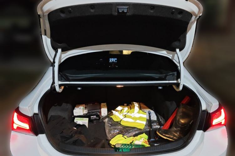 Used Chevrolet Malibu XL 2022 535T Automatic Sport Edition Trunk