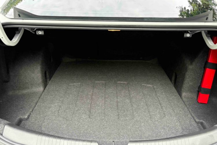 Used Chevrolet Malibu XL 2022 535T Automatic Sport Edition Trunk