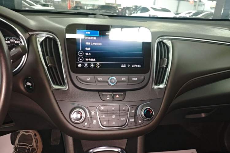 Used Chevrolet Malibu XL 2023 1.5T Sharp Edition Audio And AC Panel