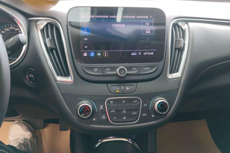 Used Chevrolet Malibu XL 2023 1.5T Sharp Edition Audio And AC Panel
