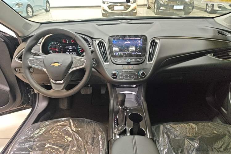 Used Chevrolet Malibu XL 2023 1.5T Sharp Edition Center Console