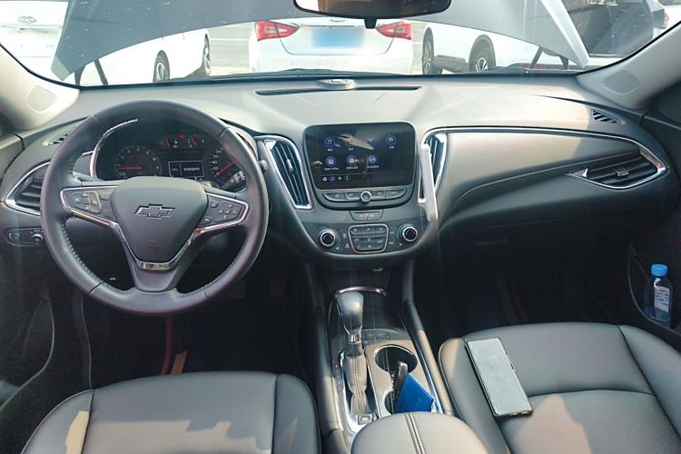 Used Chevrolet Malibu XL 2023 1.5T Sharp Edition Center Console
