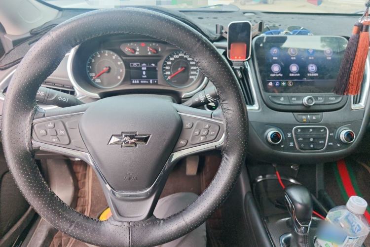 Used Chevrolet Malibu XL 2023 1.5T Sharp Edition Center Console