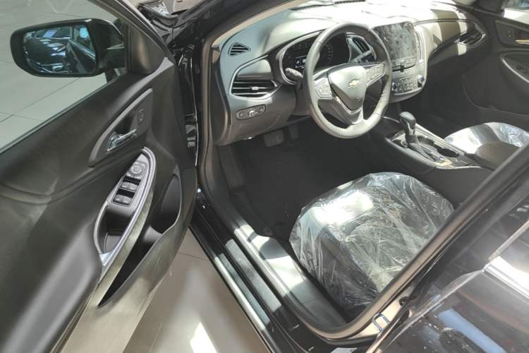 Used Chevrolet Malibu XL 2023 1.5T Sharp Edition Driver Seat