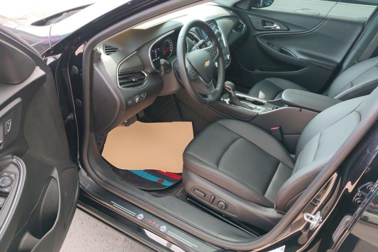 Used Chevrolet Malibu XL 2023 1.5T Sharp Edition Driver Seat