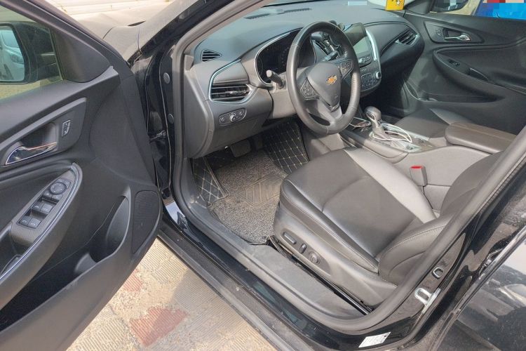 Used Chevrolet Malibu XL 2023 1.5T Sharp Edition Driver Seat