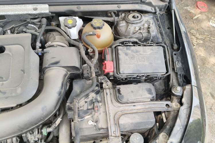Used Chevrolet Malibu XL 2023 Redline 2.0T Sporty Edition Engine Bay Left