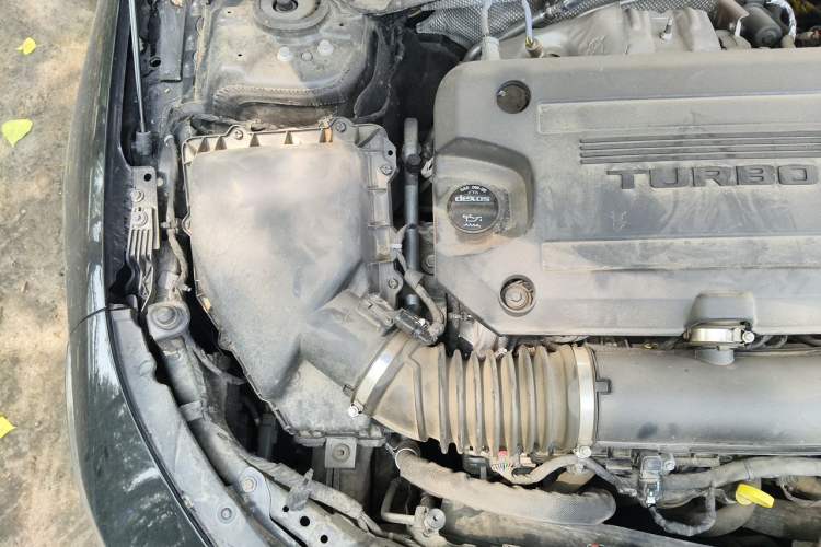 Used Chevrolet Malibu XL 2023 Redline 2.0T Sporty Edition Engine Bay Right