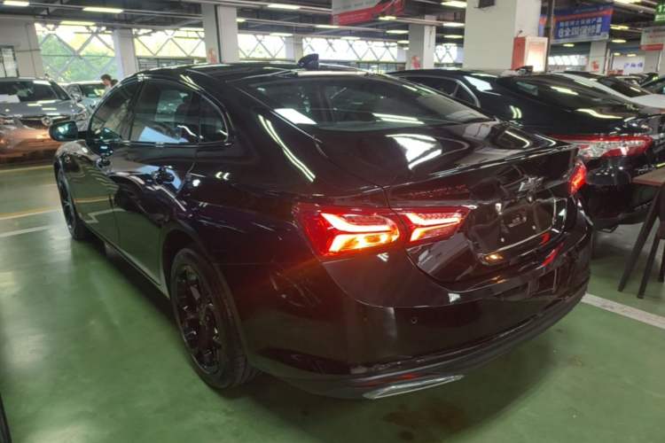 Used Chevrolet Malibu XL 2023 Redline 2.0T Sporty Edition Exterior 2