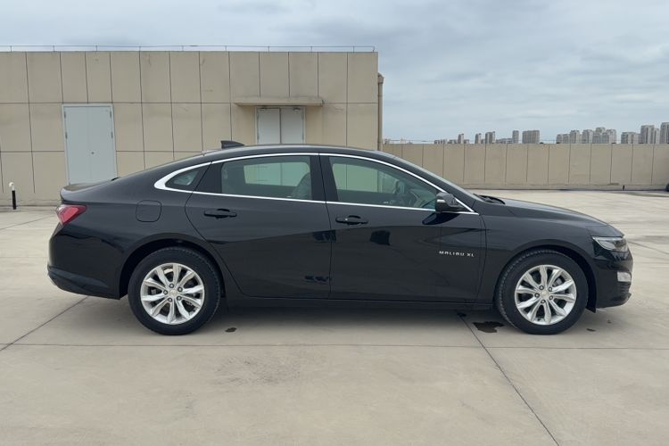 Used Chevrolet Malibu XL 2023 1.5T Sharp Edition Exterior 2