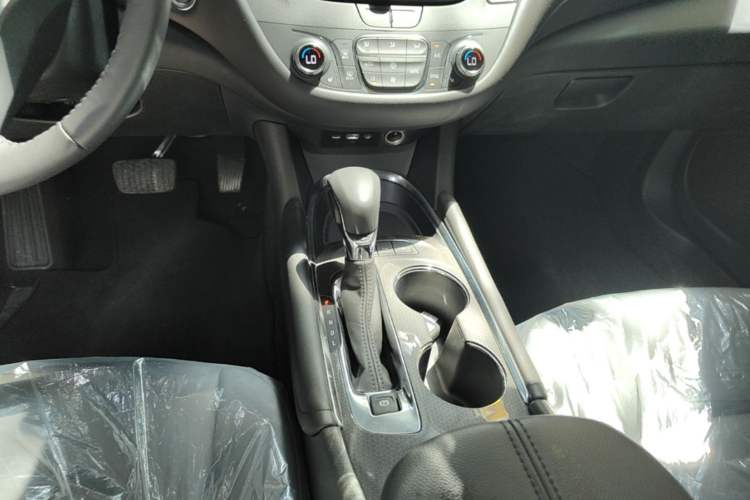 Used Chevrolet Malibu XL 2023 1.5T Sharp Edition Gear Lever