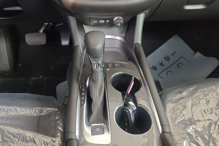 Used Chevrolet Malibu XL 2023 1.5T Sharp Edition Gear Lever