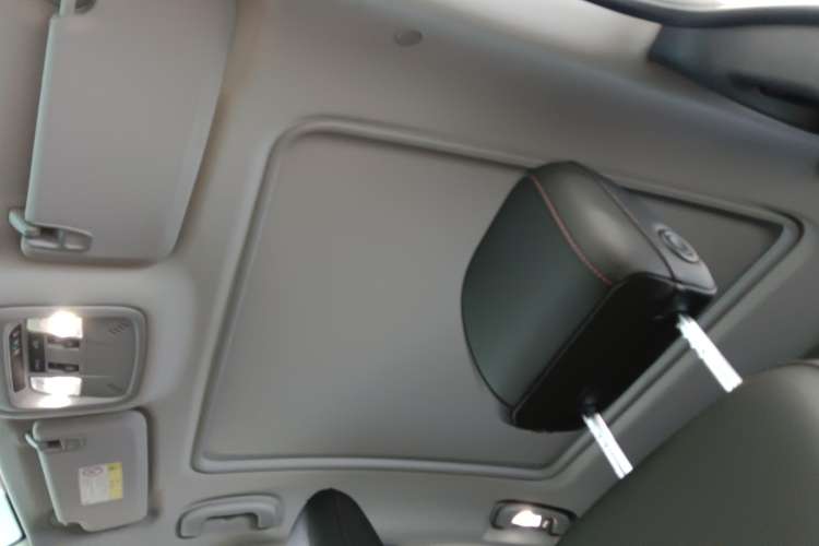 Used Chevrolet Malibu XL 2023 Redline 2.0T Sporty Edition Headliner