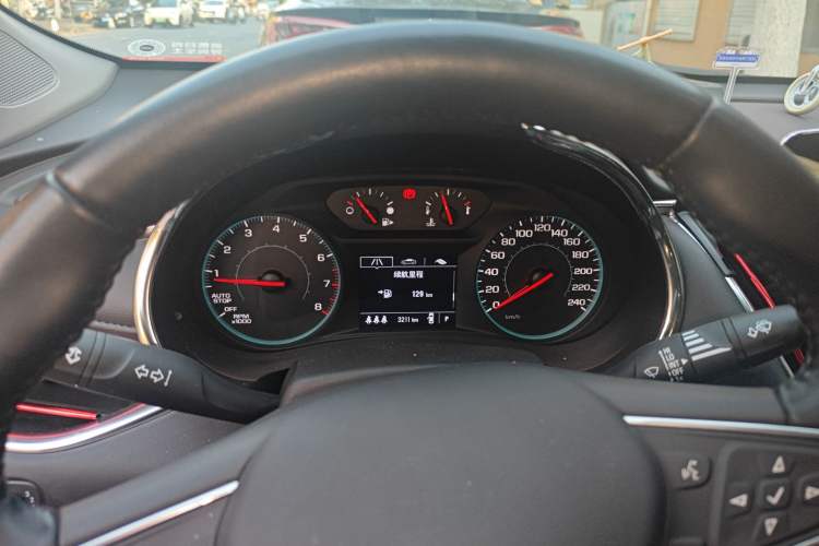 Used Chevrolet Malibu XL 2023 1.5T Sharp Edition Instrument Cluster