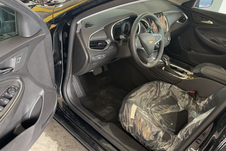 Used Chevrolet Malibu XL 2023 1.5T Sharp Edition Interior 2