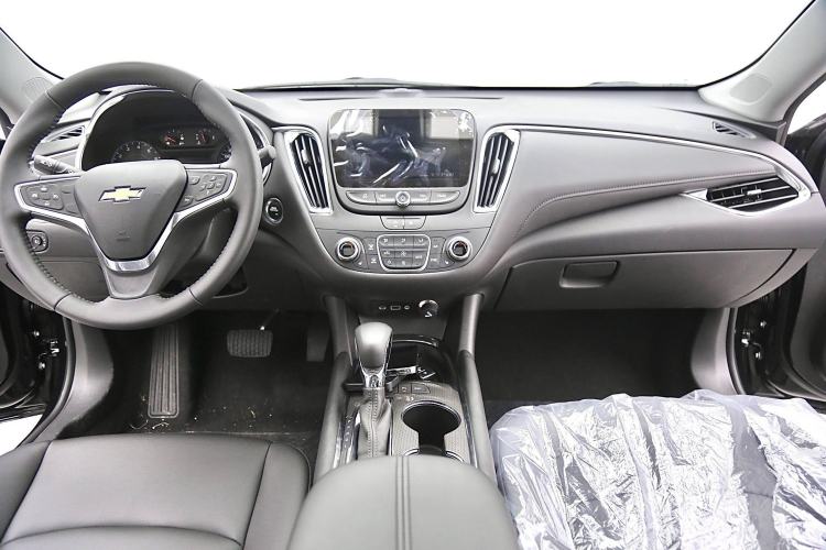 Used Chevrolet Malibu XL 2023 1.5T Sharp Edition Interior 2