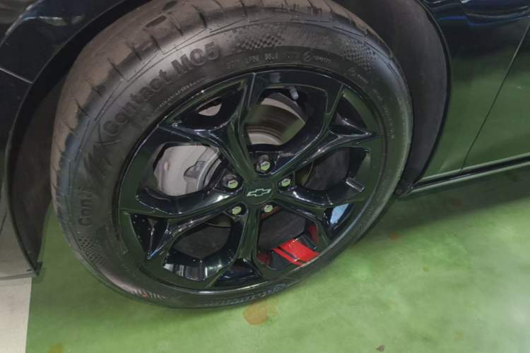Used Chevrolet Malibu XL 2023 Redline 2.0T Sporty Edition Left Front Wheel Hub
