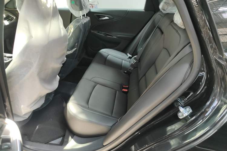 Used Chevrolet Malibu XL 2023 1.5T Sharp Edition Left Rear Seat